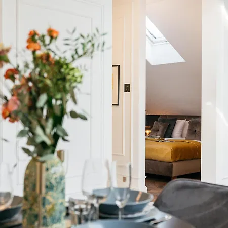 Palace - Loftaffair Collection Hotel