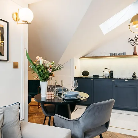 Palace - Loftaffair Collection Hotel