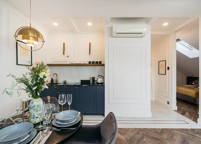 Palace - Loftaffair Collection Hotel