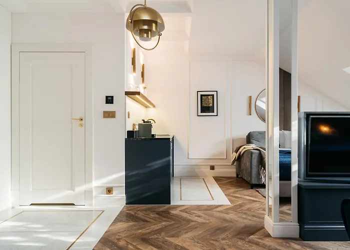 Palace - Loftaffair Collection