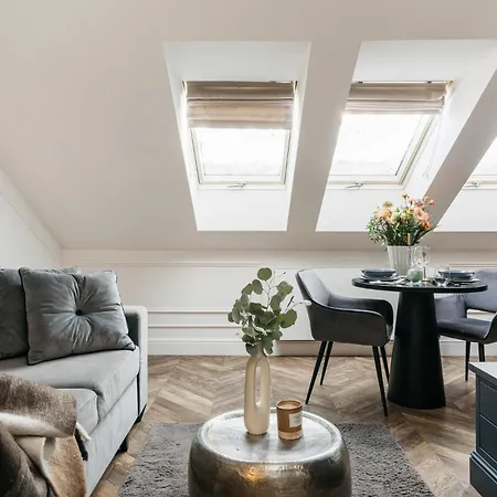 Palace - Loftaffair Collection 4* Cracovia